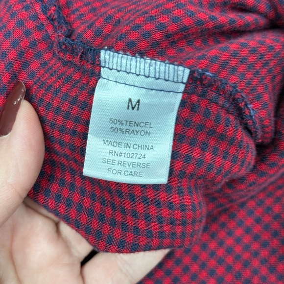 Hester & Orchard Red Navy Plaid Button Front Shirt Size Medium EUC - Picture 8 of 12